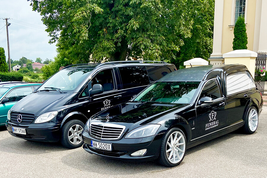 Auta firmowe Funeral zakład usług pogrzebowych